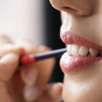 Czyszczenie zębów przez dentystę